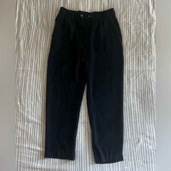 black cropped trousers - Picture 4 of 4